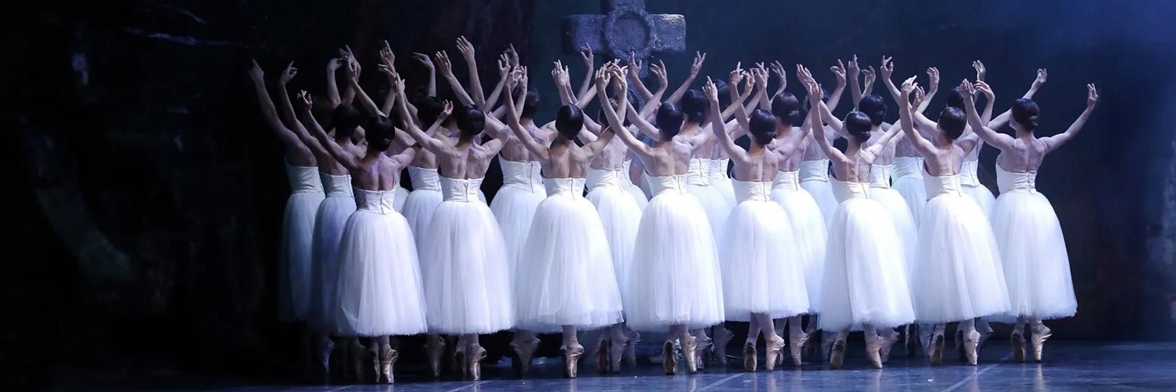 italy-giselle_1680x560
